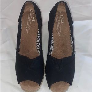Toms Wedges Black with Tan Heal